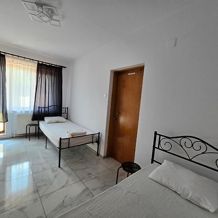 Z Villa Bukarest Eksteriør billede